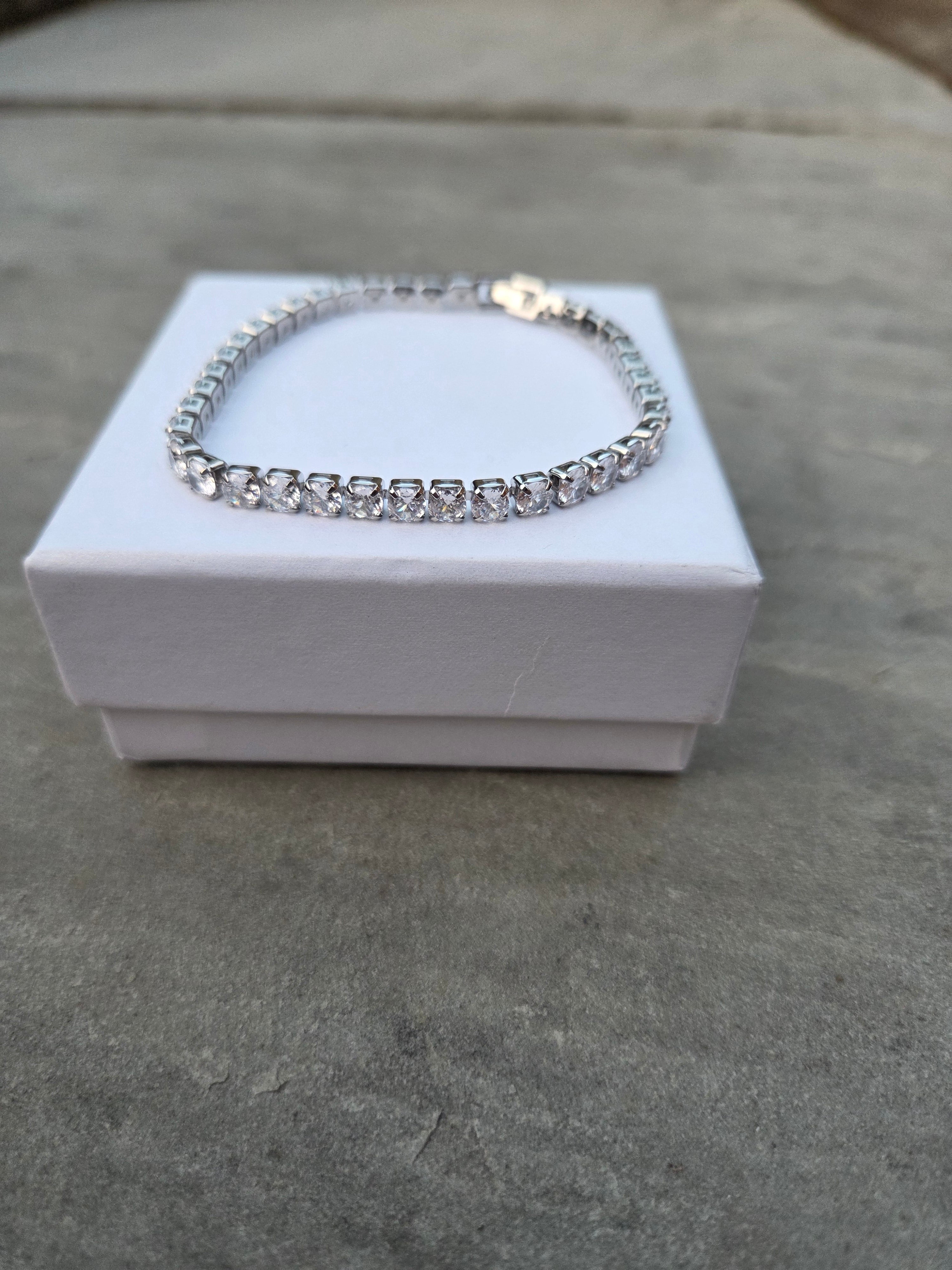 Women's Tennis Bracelet